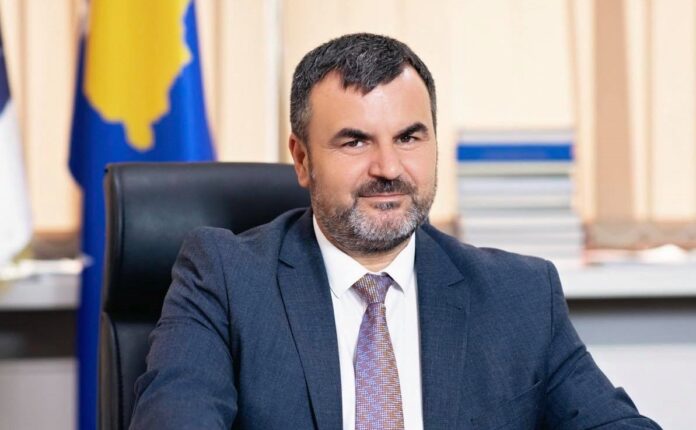 Avokati i Popullit: Nuk më lejuan ta takoj Salih Mustafën në Hagë