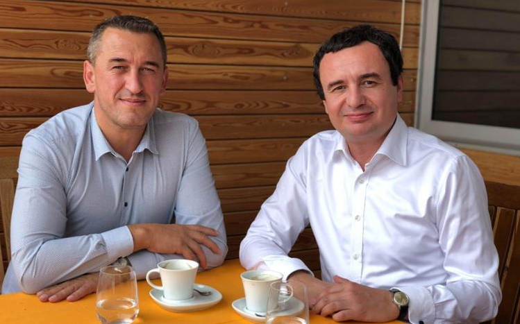 Kurti e rikthen Nenad Rashiqin si ministër