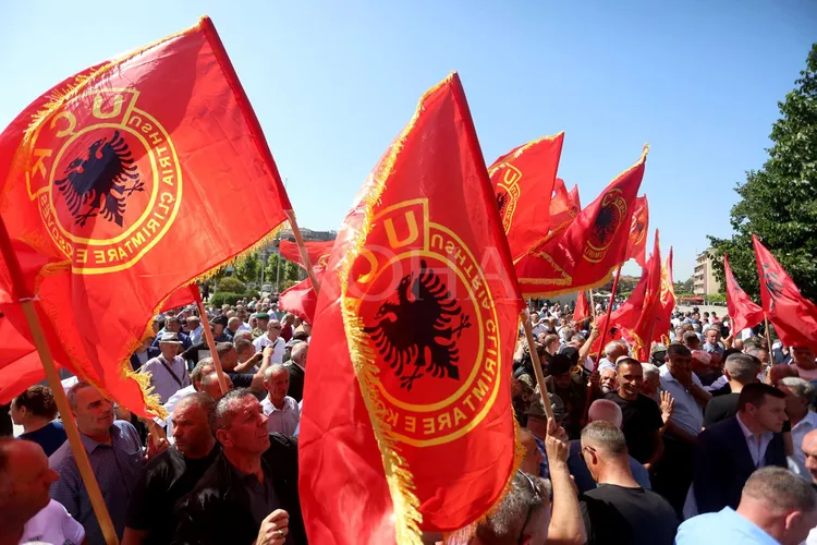 Paralajmërohen protesta nëse del në lexim projektligji që i heq veteranët nga paga minimale