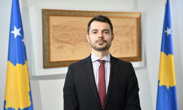 Qeveria i numëron ngjarjet kryesore të nëntorit, e lë jashtë marrëveshjen Bislimi-Petkoviq