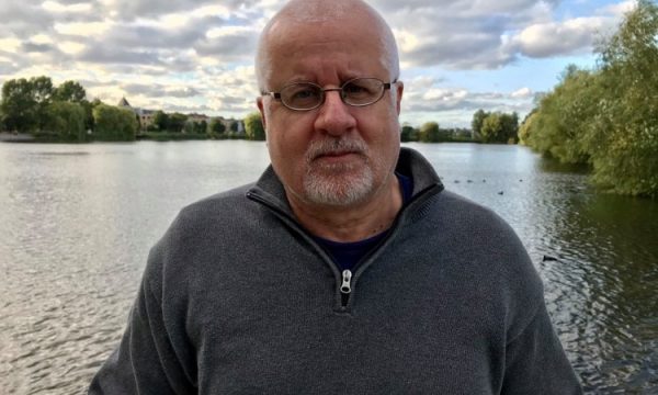 Danezi që luftoi me UÇK’në – lulekuqja të bëhet simbol i gjenocidit në Kosovë