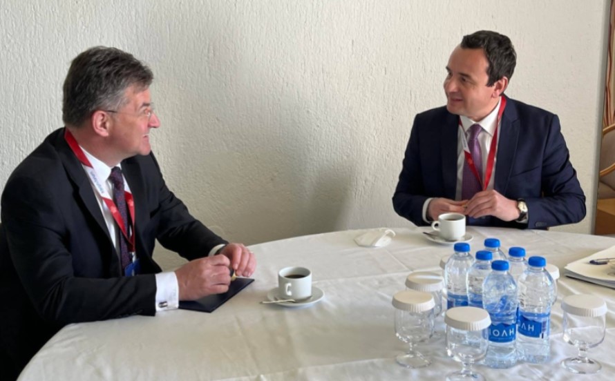 Lajçak vjen nesër në Kosovë, takohet me Kurtin