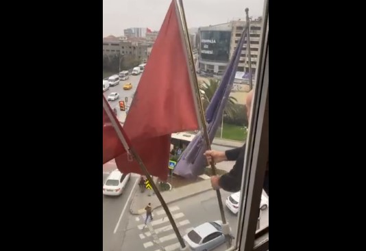 Mbyllet Qendra Kulturore e Kosovës në Stamboll, shqiptarët fajësojnë Kurtin dhe Gërvallën