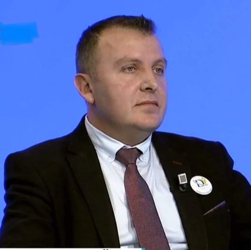 Shemsi Jashari ka një pyetje për Komunën për shkak të rrugës në fshatin Tërrnavë