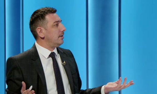 Valon Syla për Osmanin: Sikur Zelinski me u porositë me Ali Express