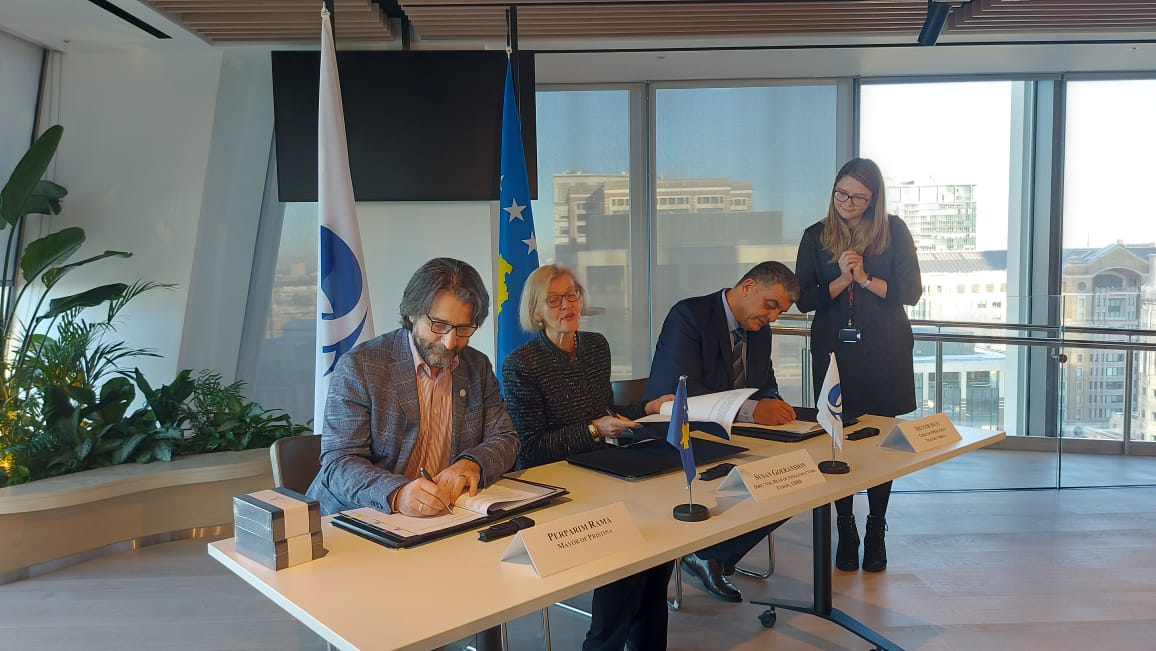 Nënshkruhet marrëveshja për kredi për blerjen e autobusëve të rinj elektrikë