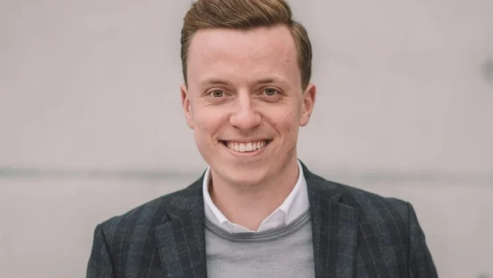 Deputeti i Bundestagut e sheh ende të pazgjidhur konfliktin mes Kosovës dhe Serbisë