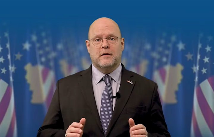 ​Hovenier dënon sulmin ndaj gazetarëve