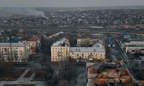 Zelensky: Forcat ruse kanë shkatërruar qytetin Bakhmut
