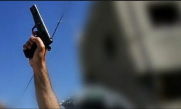 Gjuajti me armë zjarri në drejtim të një shtëpie, arrestohet 42-vjeçari në Ferizaj