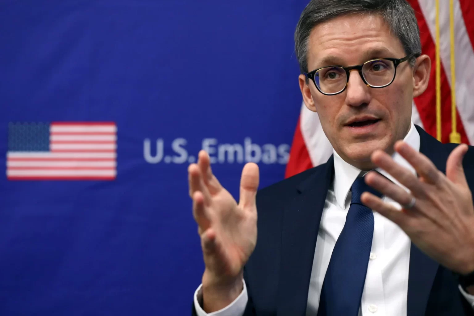 Këshilltari i DASH-it të hënën në Kosovë, përmend njohjen reciproke në qendër