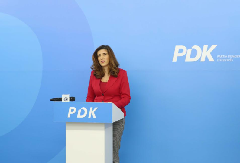 Musliu-Sveçlës e Kurtit: O dështaka, o shkatërrues të institucioneve, policinë trajtojeni me dinjitet