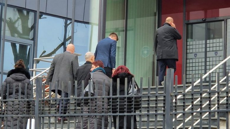 Situata në veri, Ambasadori amerikan i shkon Kurtit në zyrë