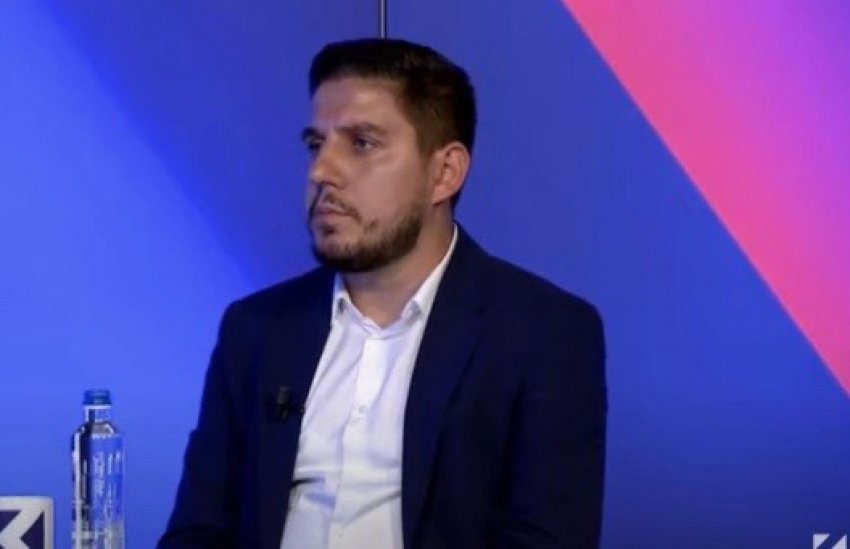 Jashari i bën thirrje mazhorancës ta votojë Trustin