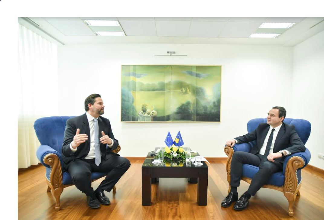 Zgjedhjet në veri, Kurti pret eurodeputetin Mandl