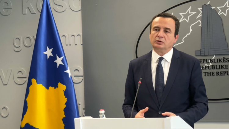 Kurti i habitur me vendimin për dërgimin e ish-policit serb në arrest shtëpiak