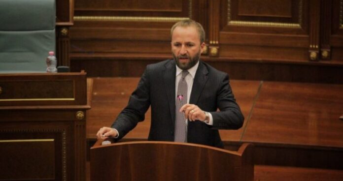 Tahiri: Dënojmë sulmin ndaj Policisë në veri, Qeveria të ketë strategji për mbrojtjen e qytetarëve nga bandat kriminale