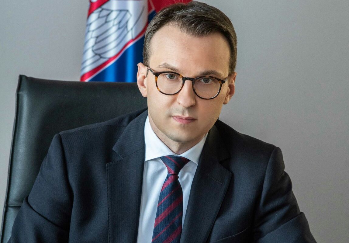 Petkoviq pretendon që jeta e ish-policit Pantiq është në rrezik: Kurti nuk po i lejon mjek