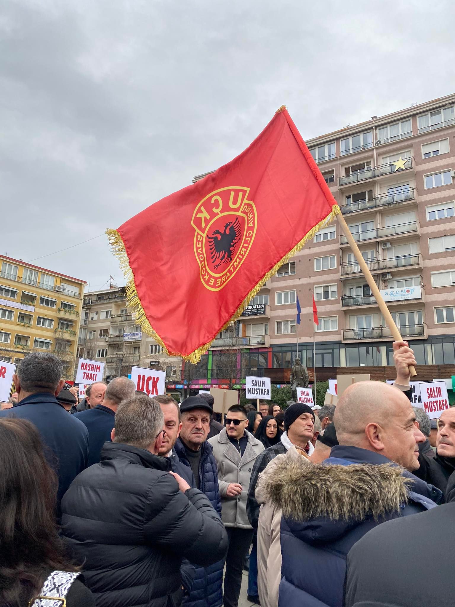 Deputeti i VV-së përkrah protestën kundër Speciales: Po i shohim mënyrat për të zhbë këtë gjykatë