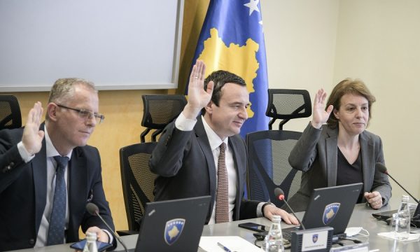 Qeveria në pritje të vendimit të Gjykatës për të “filluar shfryrjen e listave të veteranëve”
