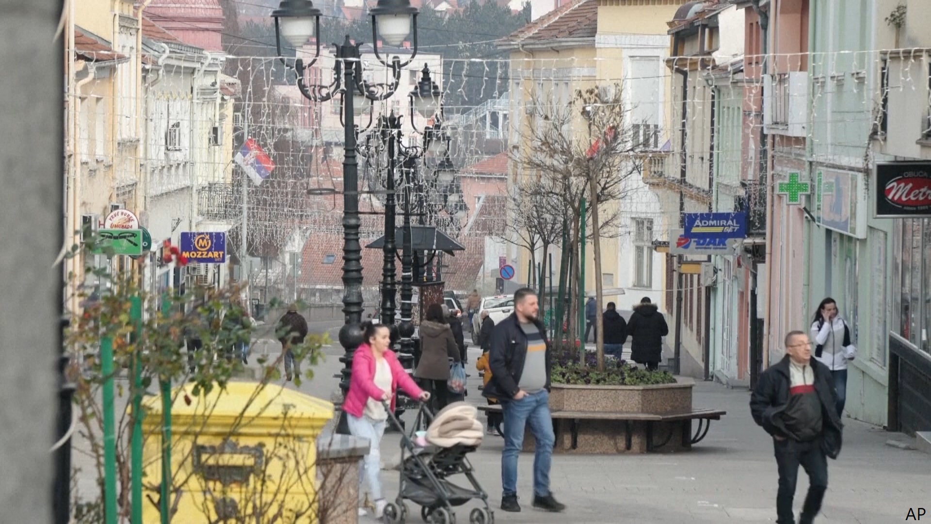 Qytetarët e Serbisë të shqetësuar me ngritjen e tensioneve në Kosovë, s’duan luftë