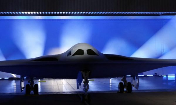 SHBA prezanton bombarduesin e ri bërthamor që kushton 750 milionë dollarë