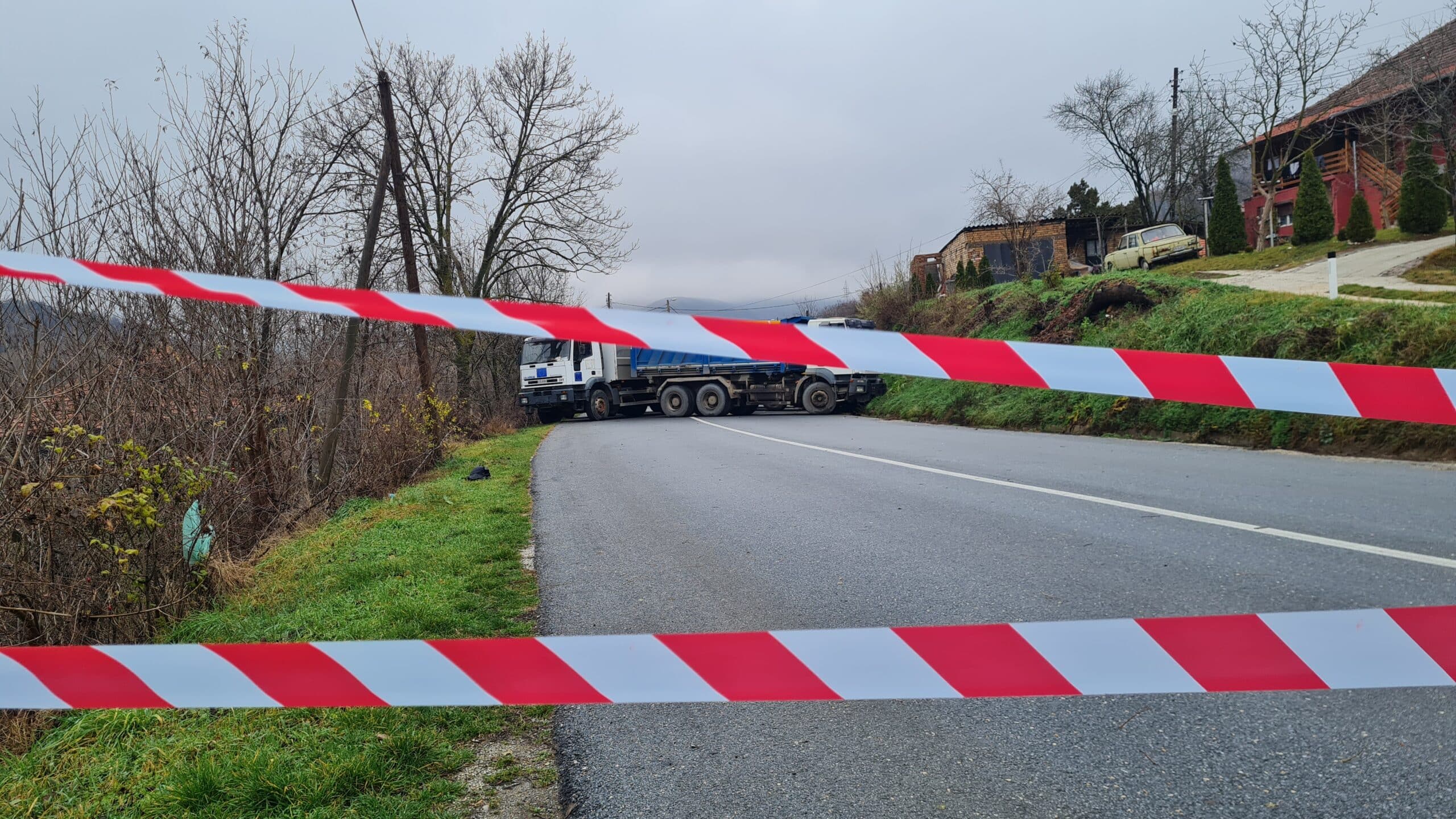 Policia del me komunikatë për situatën në Veri: Grupet kriminale po pengojnë lirinë e lëvizjes
