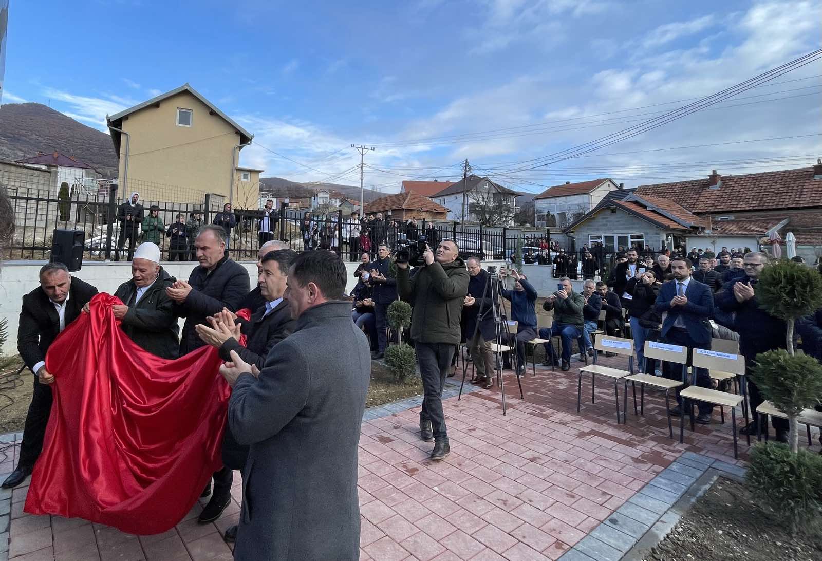 Zbulohet lapidari i dëshmorit të kombit Afrim Krasniqi