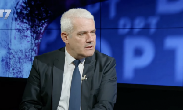 Sveçla publikon fotografitë e policit të plagosur në veri: Vuçiq po gënjen, tentuan t’i eliminojnë policët tanë