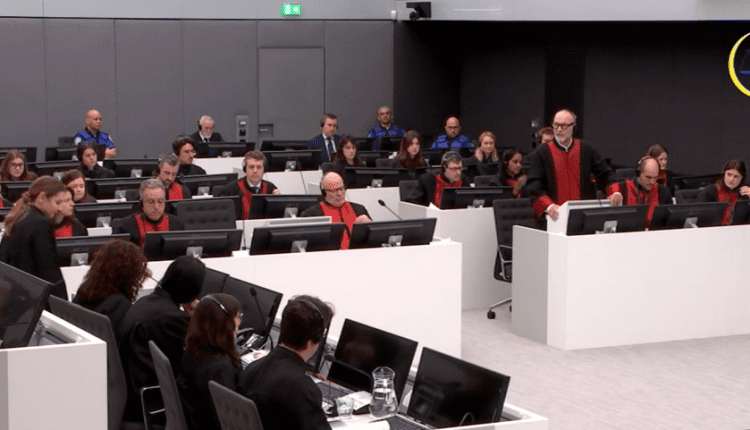Fillon konferenca përgatitore për gjykim ndaj Thaçit, Veselit, Krasniqit e Selimit