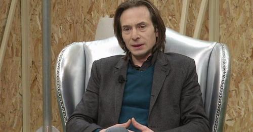 Hoxha: Më në fund Kosova po bën rezistencë shtetërore, përvoja e mëparshme ka qenë tradhti