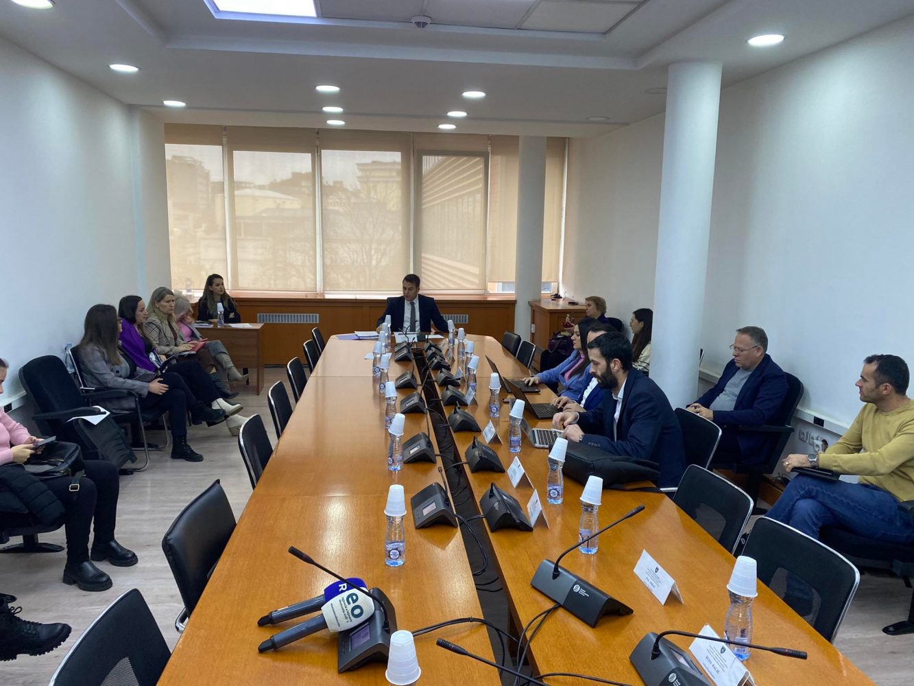 S’ka kuorum, dështon mbledhja e Komisionit për Buxhet, Punë dhe Transfere