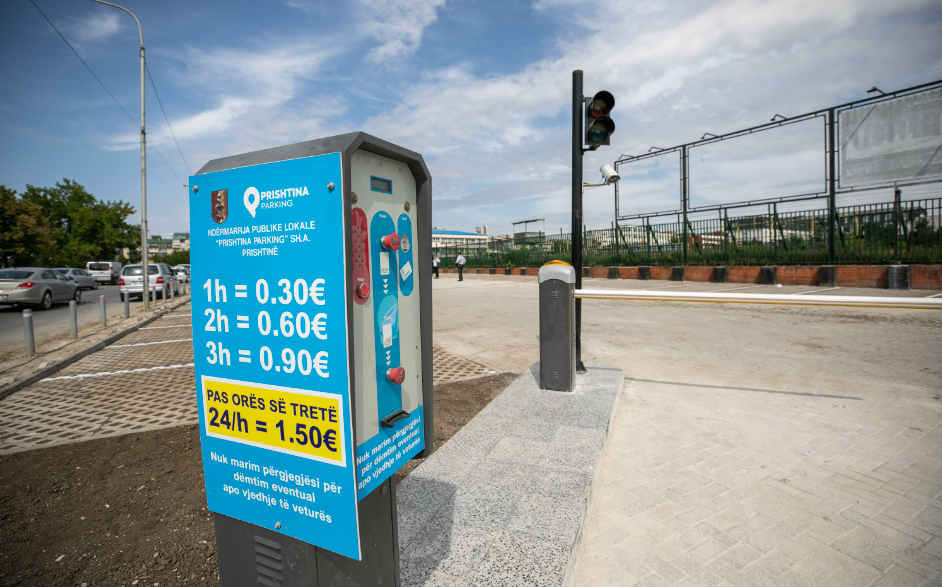 Prishtina Parking do t’i njoftojë për skadim 10 minuta më herët shfrytëzuesit e parkingjeve