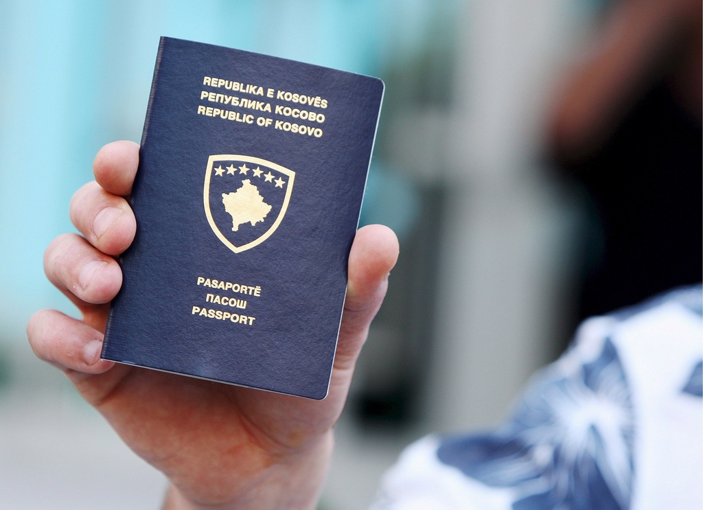 Rreth 50 mijë qytetarë nga e hëna pritet të pajisen me pasaporta