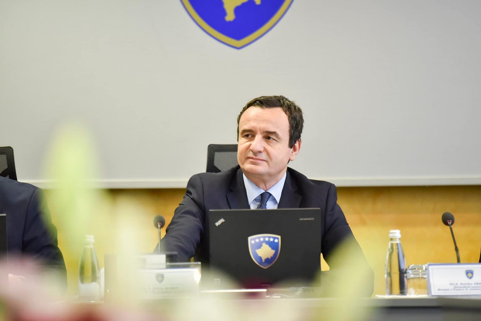Kurti udhëton për në Zvicër, merr pjesë në Forumin Ekonomik Botëror në Davos