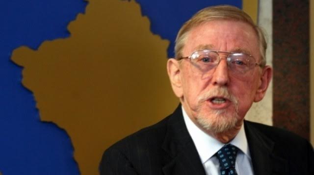 Walker për ish-krerët e UÇK’së në Hagë: Drejtësi e shtrembëruar, pse s’po kërkohet llogari nga serbët?