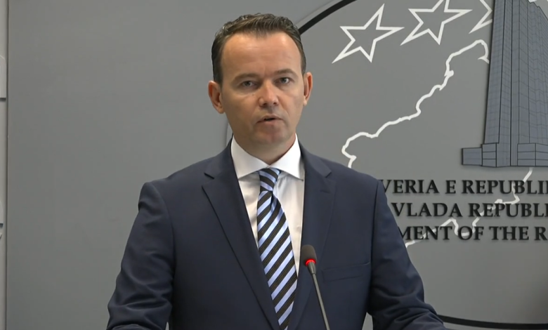 Peci: Kur flet PDK-ja për korrupsion dhe abuzime, marrja e Zotit