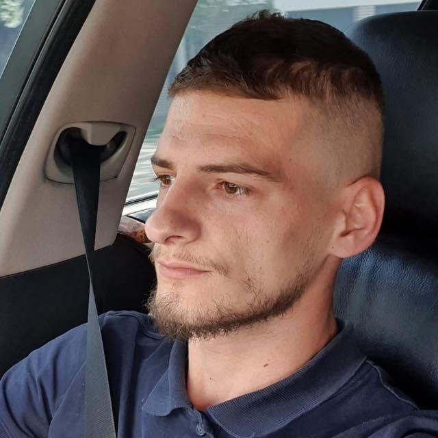 Therja me thikë e 25-vjeçarit në Istog, Prokurori i lë të lirë tre të dyshuarit