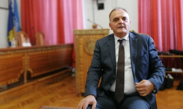 Është hedhur poshtë padia e Martin Berishajt, gazetari slloven nuk do të dënohet “çështja është mbyllur pa efekt juridik”