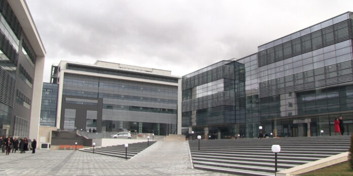 Themelorja e hudh aktakuzën edhe ndaj tre të akuzuarve tjerë për dhunim të 11-vjeçares në qershor, Apeli e kthen në rivendosje