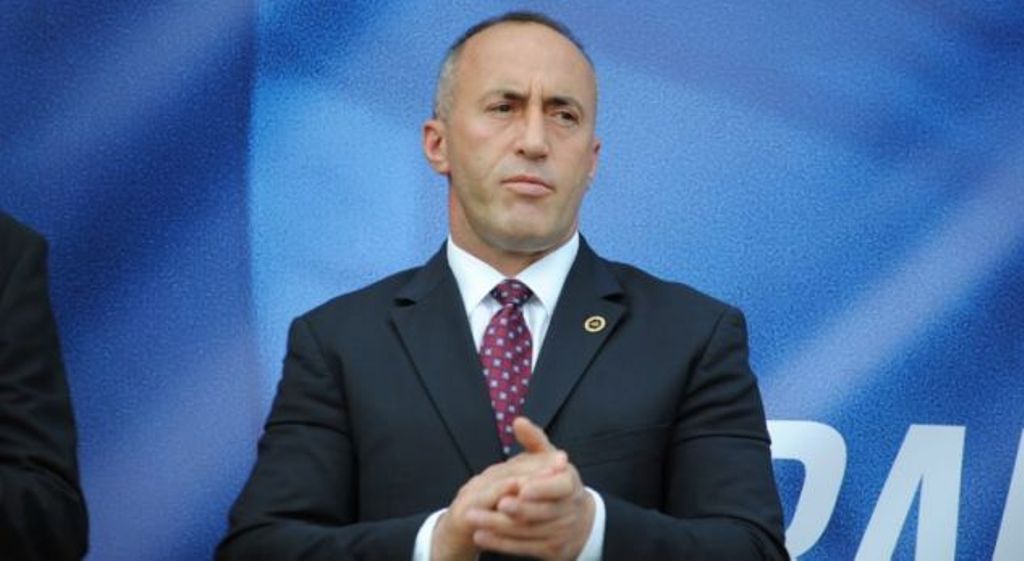 Haradinaj mbështet kërkesën që lulëkuqja të bëhet simbol i përkujtimit të viktimave të gjenocidit në Kosovë