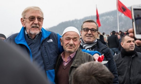 Përgjimet që kishin zbuluar përpjekjet serbe për fshehjen e Masakrës së Reçakut, çfarë shkruante “Washington Post” dy javë pas ekzekutimeve
