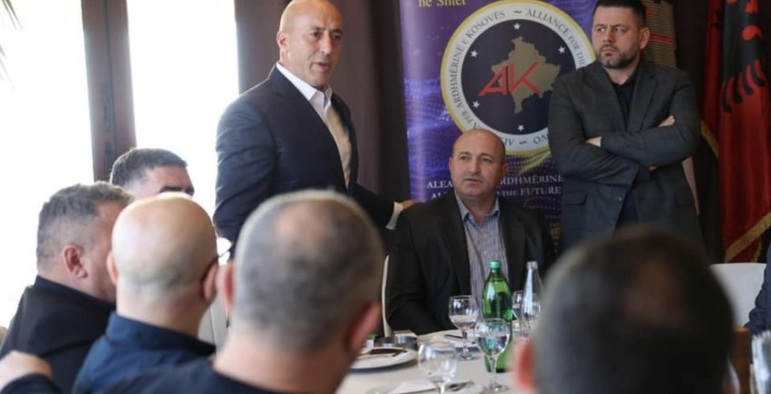 Mbi 30 ish-ushtarë të brigadës “Mërgimi” të UÇK-së bëhen pjesë e AAK-së
