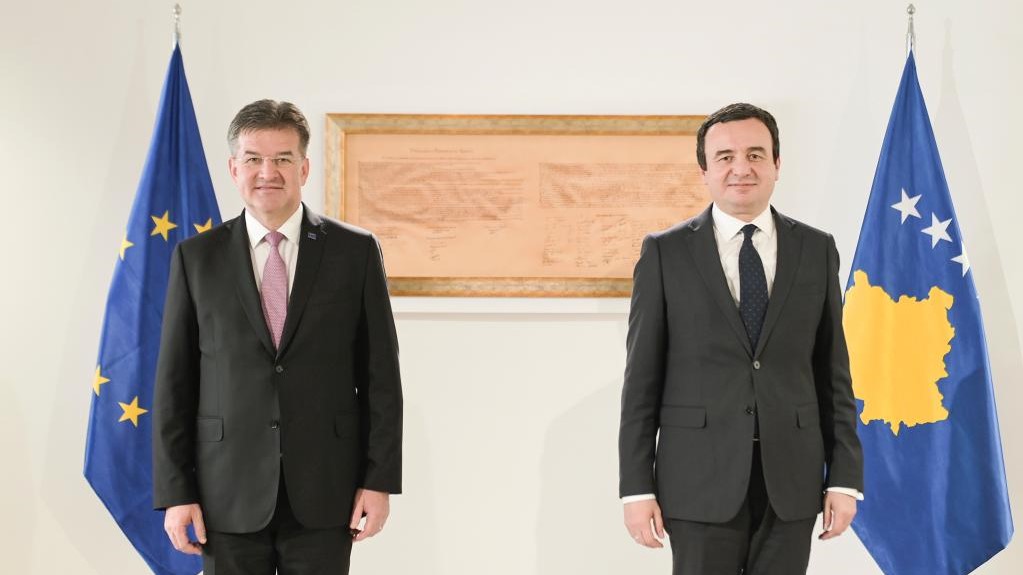 Qeveria jep detaje për takimin Kurti-Lajçak