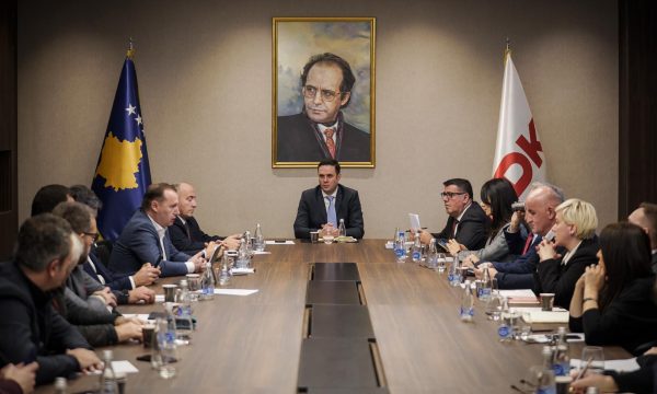 Abdixhiku pas takimit me strukturat e LDK-së: Kosovës s’i duhet marrëveshje me Serbinë pa njohje