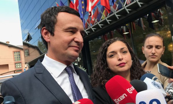 Ligji i Pagave | Populli mbetet prapa, Osmani, Kurti e Konjufca me rroga të majme