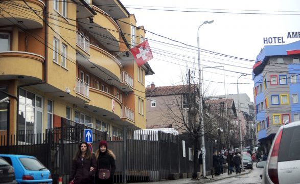 Rreth 42 mijë viza ua lëshoi kosovarëve Ambasada e Zvicrës në vitin 2022