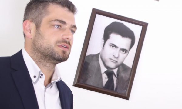 Hoti: Më kërkuan 400 mijë euro, duke pretenduar se Ukshin Hoti është gjallë