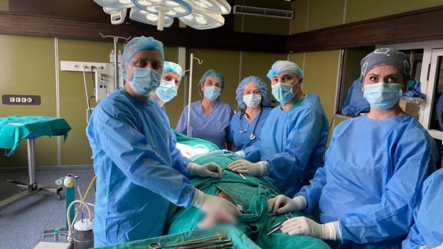 U “gjykua” për operacionin që kreu në QKUK, reagon kardiokirurgu Kushtrim Shala