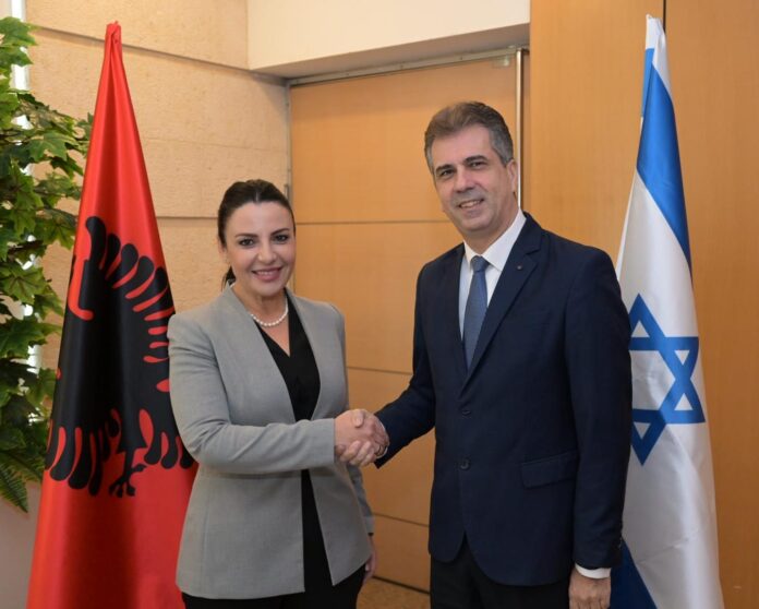 Balluku dhe Cohen diskutojnë për sigurinë kibernetike, Iranin dhe turizmin